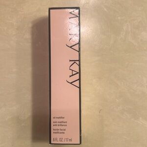 Mary Kay Oil Mattifier NEW